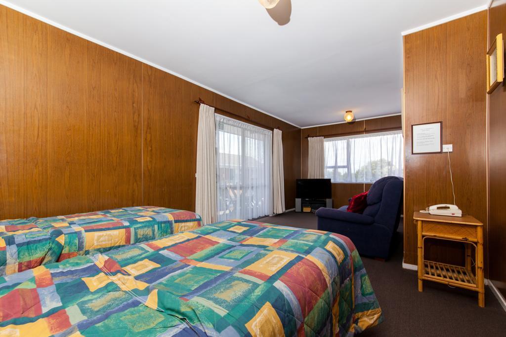 Sunset Lodge Motel Taupaki Chambre photo