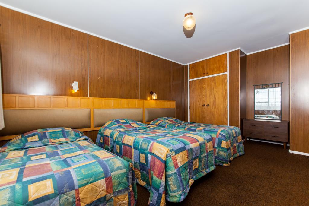 Sunset Lodge Motel Taupaki Chambre photo