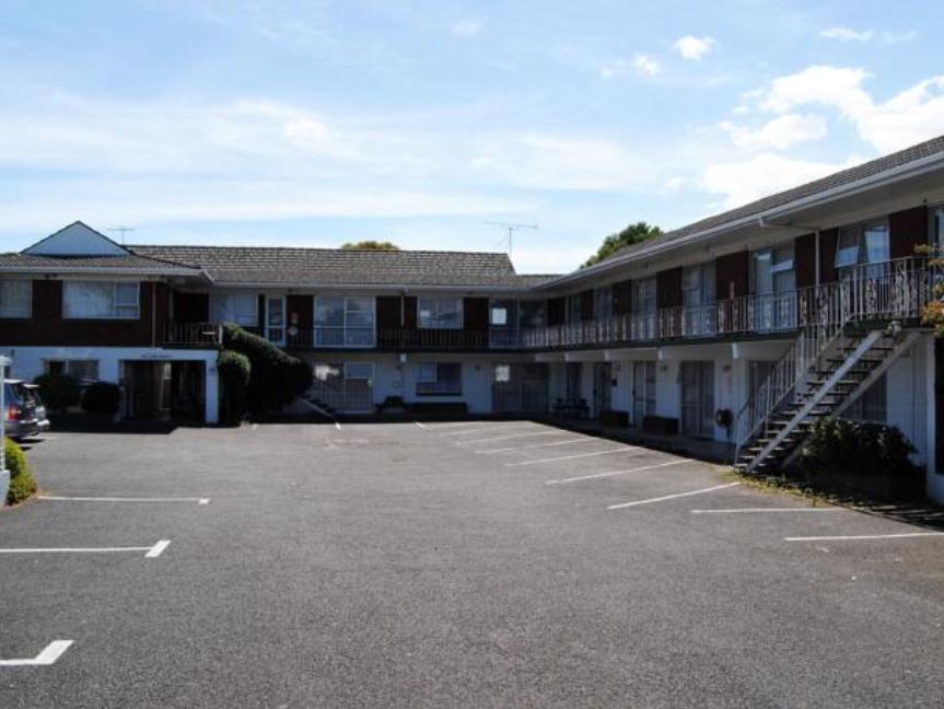 Sunset Lodge Motel Taupaki Extérieur photo